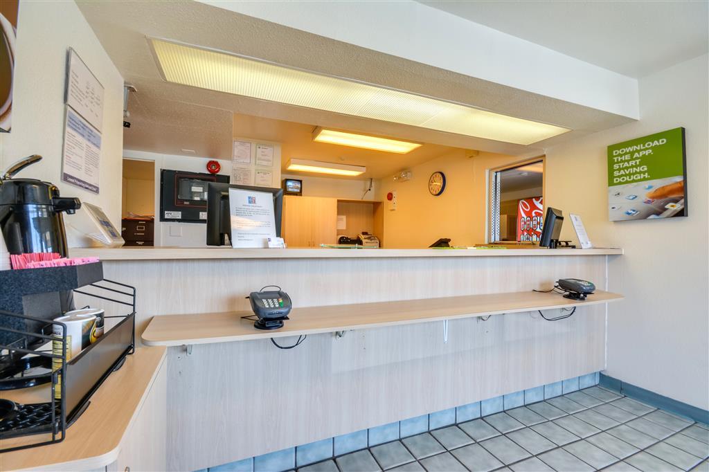 Rodeway Inn Tillmans Corner Nội địa bức ảnh