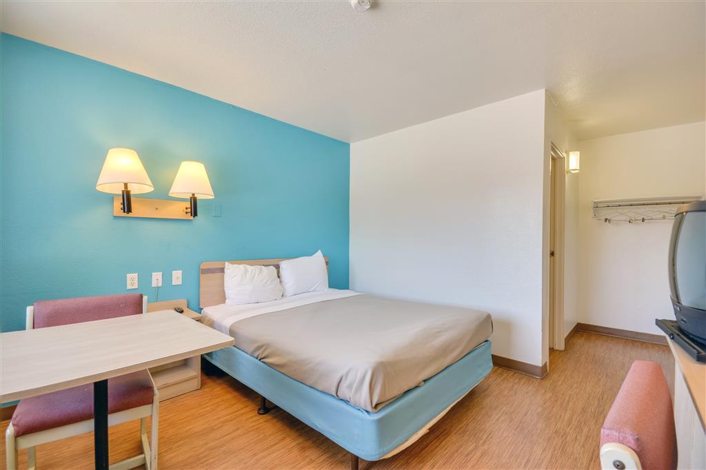Rodeway Inn Tillmans Corner Phòng bức ảnh