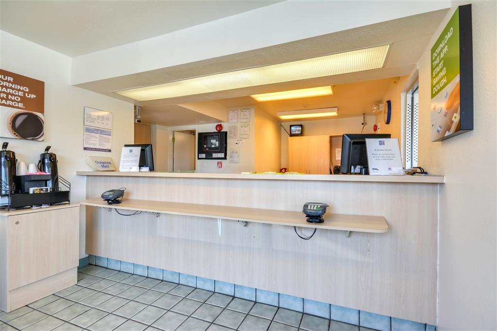 Rodeway Inn Tillmans Corner Nội địa bức ảnh